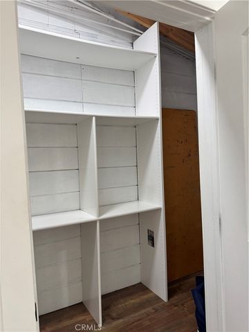 8739 Tyrone Ave, Panorama City, CA 91402