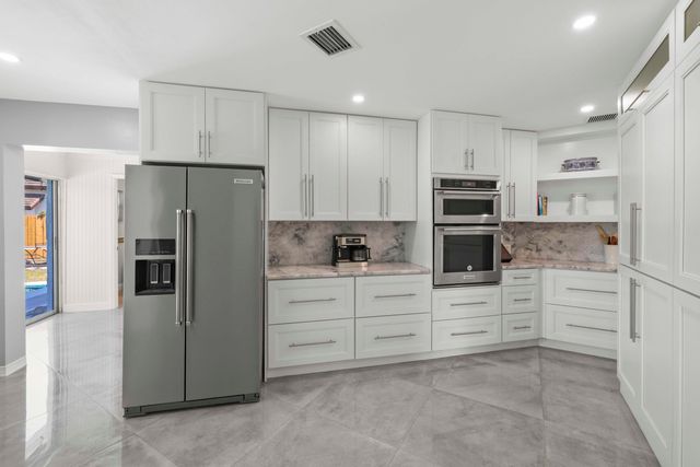 6797 Bayshore Drive, Lake Worth, FL 33462