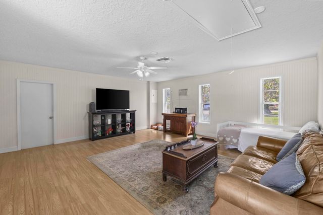 6797 Bayshore Drive, Lake Worth, FL 33462