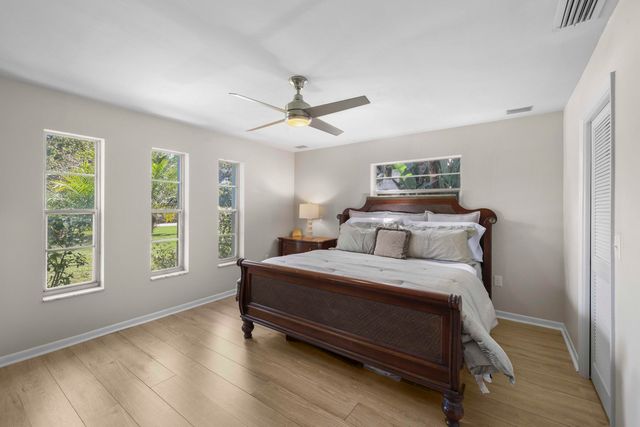 6797 Bayshore Drive, Lake Worth, FL 33462