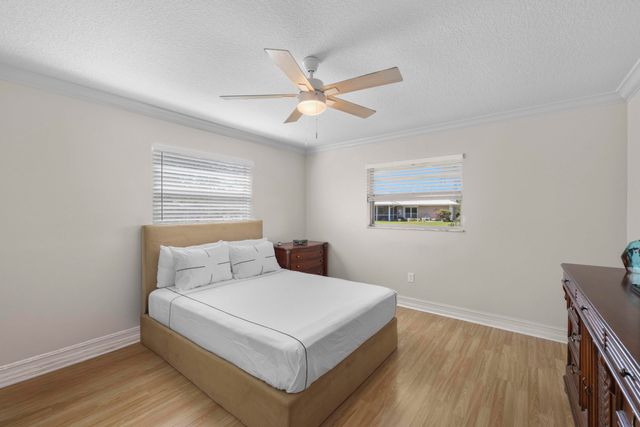 6797 Bayshore Drive, Lake Worth, FL 33462