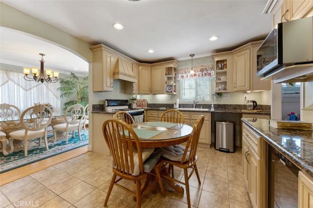 5441 N Calera Avenue, Covina, CA 91722