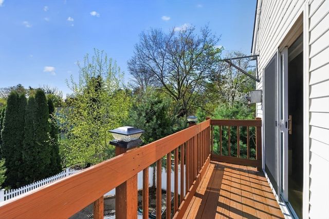 67 Amherst Rd 67, South Hadley, MA 01075