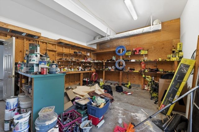 67 Amherst Rd 67, South Hadley, MA 01075