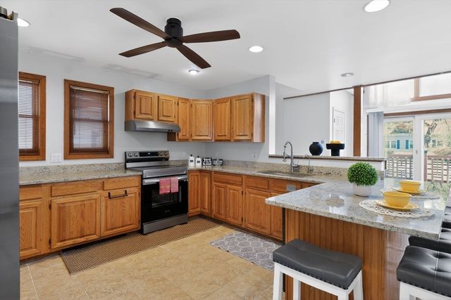 67 Amherst Rd 67, South Hadley, MA 01075