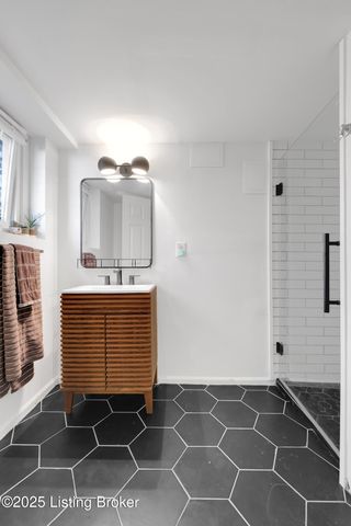 1918 Sils Ave, Louisville, KY 40205