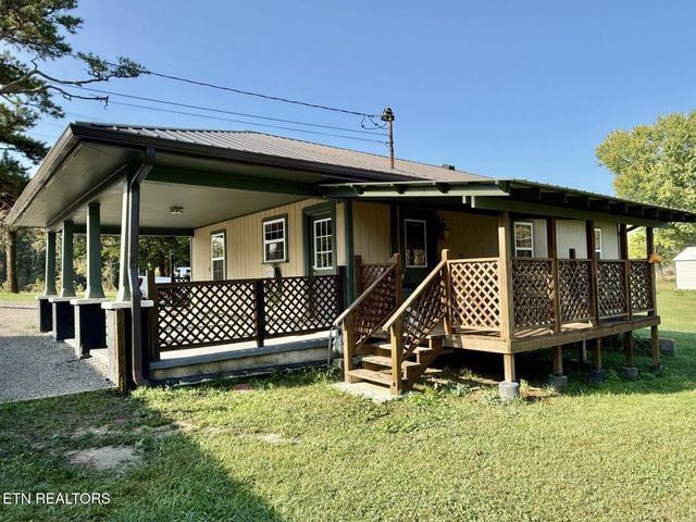 1475 Taylor Place Rd, Jamestown, TN 38556