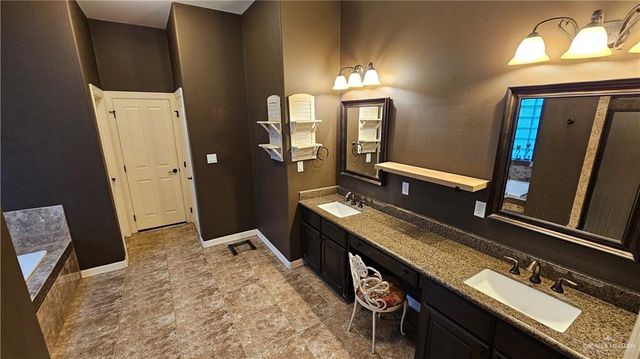 4711 N Stewart Road, Palmhurst, TX 78573