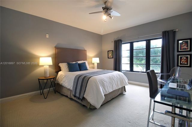 2501 N Ocean Blvd 352, Fort Lauderdale, FL 33305