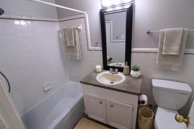 300 Franklin BLVD 104, Austin, TX 78751