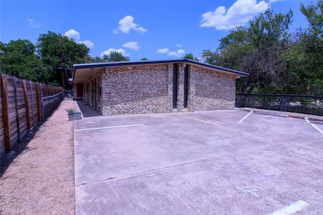 300 Franklin BLVD 104, Austin, TX 78751