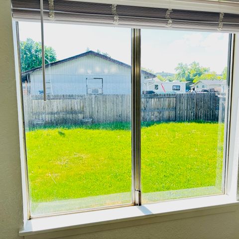 71 Tracy Avenue 71 & 73, Eagle Point, OR 97524