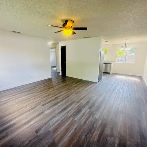 71 Tracy Avenue 71 & 73, Eagle Point, OR 97524