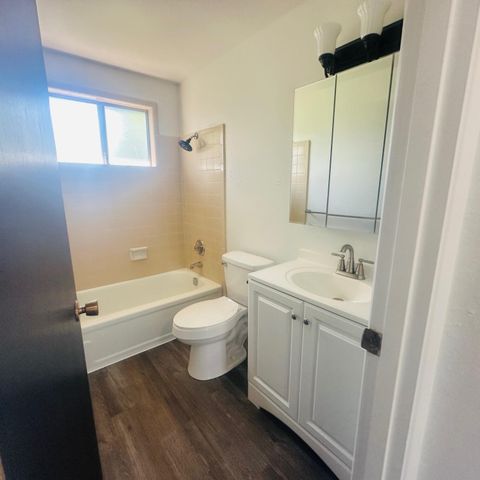 71 Tracy Avenue 71 & 73, Eagle Point, OR 97524