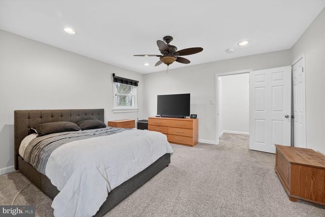 6910 GATEWAY BLVD, District Heights, MD 20747