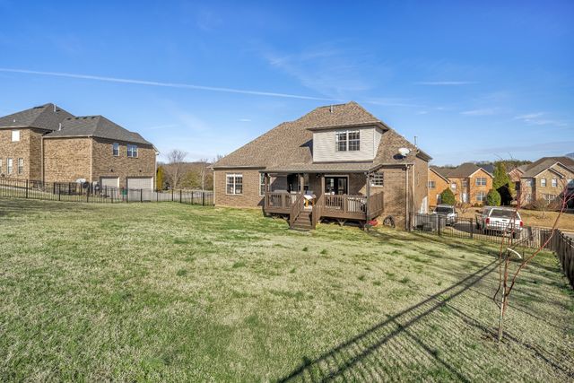 123 Brierfield Way, Hendersonville, TN 37075
