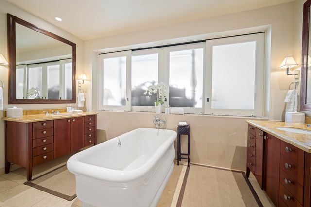 3800 Wailea Alanui Blvd PH108, Kihei, HI 96753