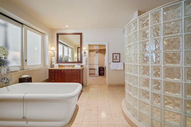 3800 Wailea Alanui Blvd PH108, Kihei, HI 96753