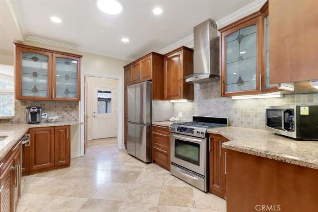21720 Dumetz Road, Woodland Hills, CA 91364