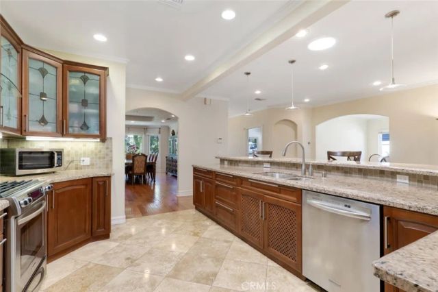 21720 Dumetz Road, Woodland Hills, CA 91364