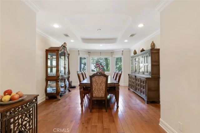 21720 Dumetz Road, Woodland Hills, CA 91364