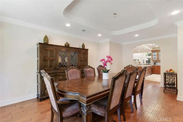 21720 Dumetz Road, Woodland Hills, CA 91364