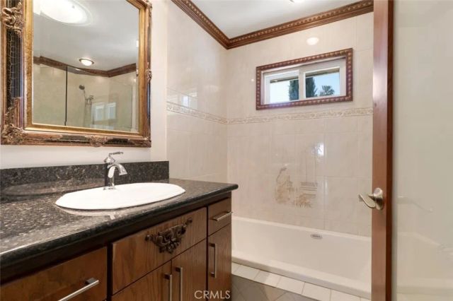 21720 Dumetz Road, Woodland Hills, CA 91364