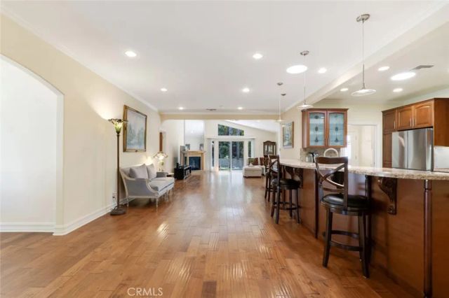 21720 Dumetz Road, Woodland Hills, CA 91364