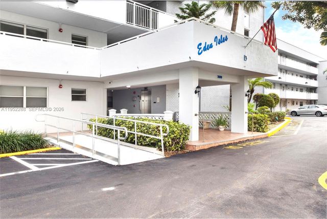 3600 NE 170th St 312, North Miami Beach, FL 33160