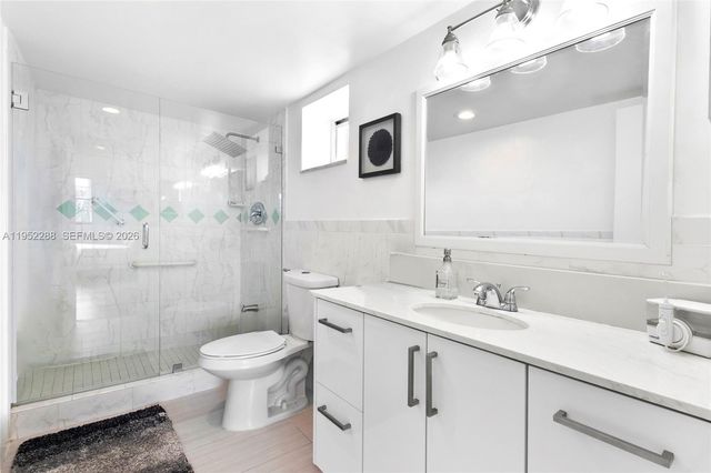 3600 NE 170th St 312, North Miami Beach, FL 33160