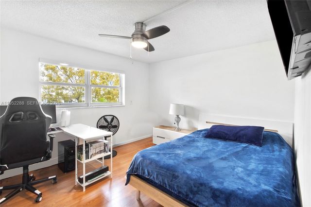 3600 NE 170th St 312, North Miami Beach, FL 33160