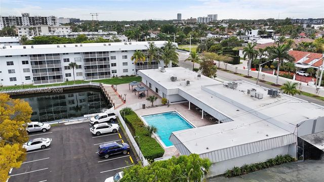 3600 NE 170th St 312, North Miami Beach, FL 33160