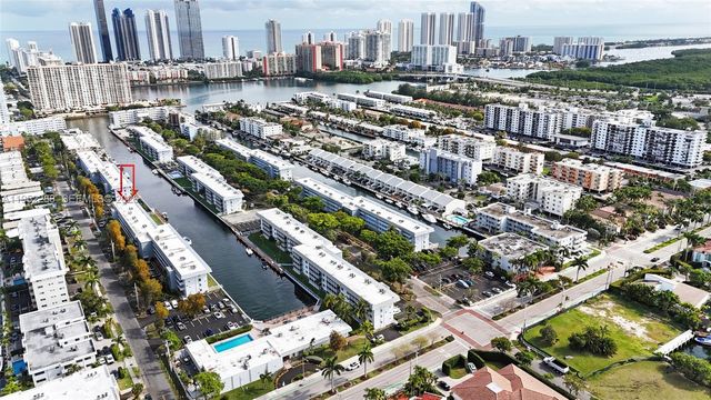 3600 NE 170th St 312, North Miami Beach, FL 33160