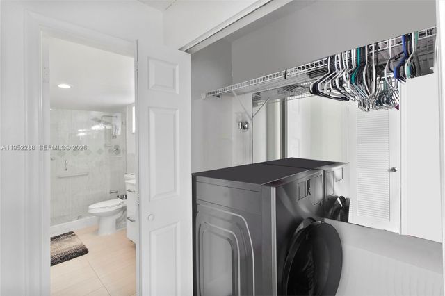 3600 NE 170th St 312, North Miami Beach, FL 33160