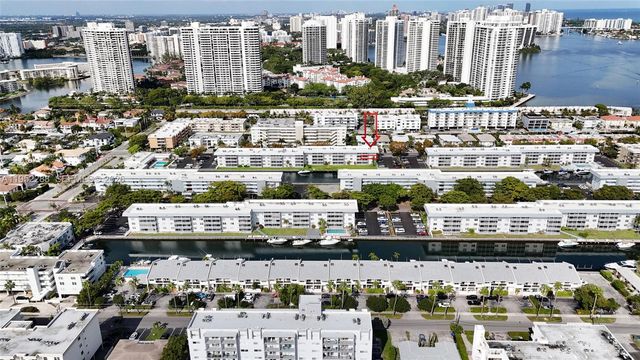 3600 NE 170th St 312, North Miami Beach, FL 33160