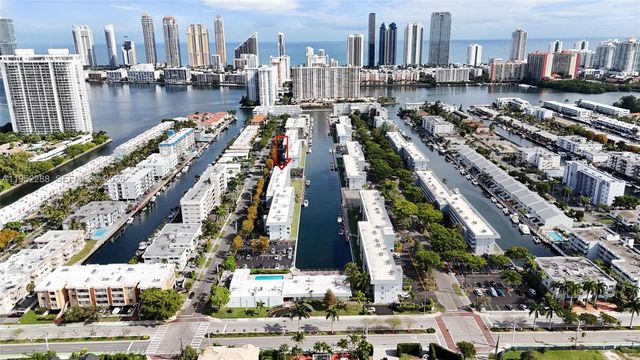 3600 NE 170th St 312, North Miami Beach, FL 33160