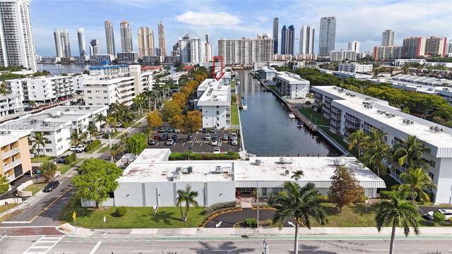 3600 NE 170th St 312, North Miami Beach, FL 33160