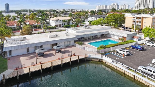 3600 NE 170th St 312, North Miami Beach, FL 33160