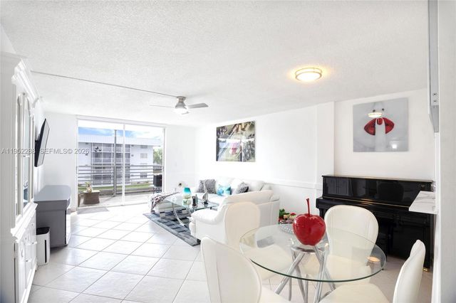 3600 NE 170th St 312, North Miami Beach, FL 33160