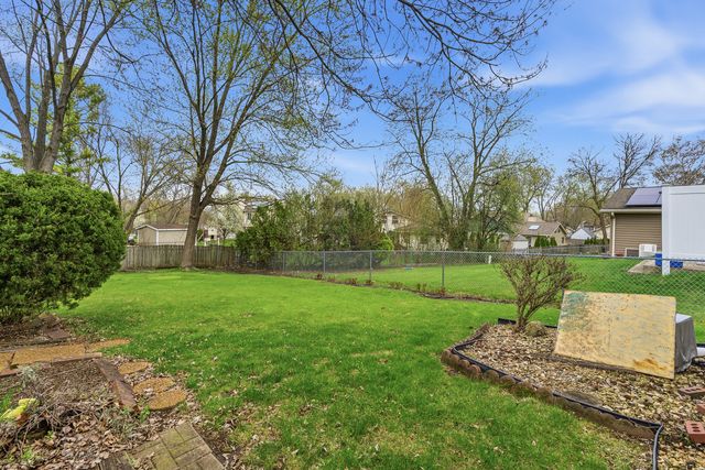 1640 E Andover Drive, Hanover Park, IL 60133