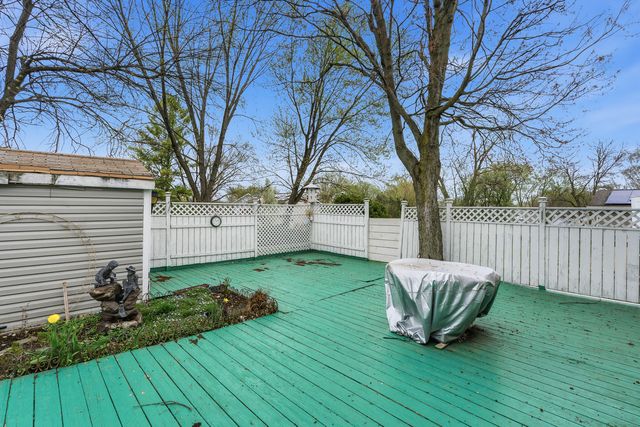 1640 E Andover Drive, Hanover Park, IL 60133