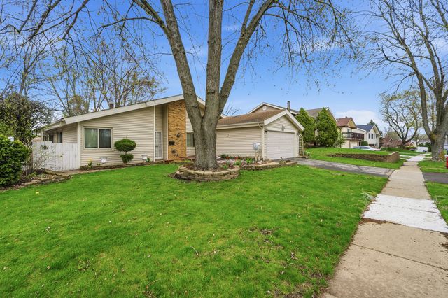 1640 E Andover Drive, Hanover Park, IL 60133