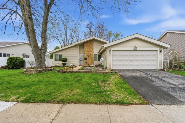 1640 E Andover Drive, Hanover Park, IL 60133