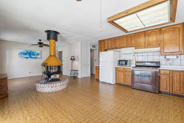 1640 E Andover Drive, Hanover Park, IL 60133