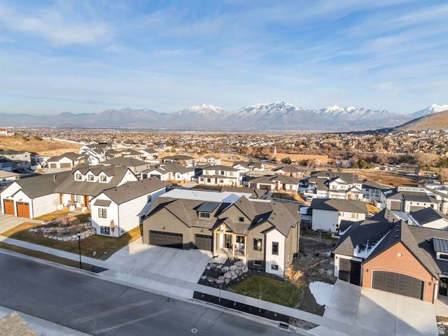 14233 S SUMMIT CREST LN, Herriman, UT 84096