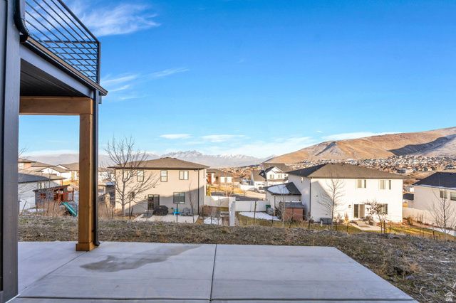 14233 S SUMMIT CREST LN, Herriman, UT 84096