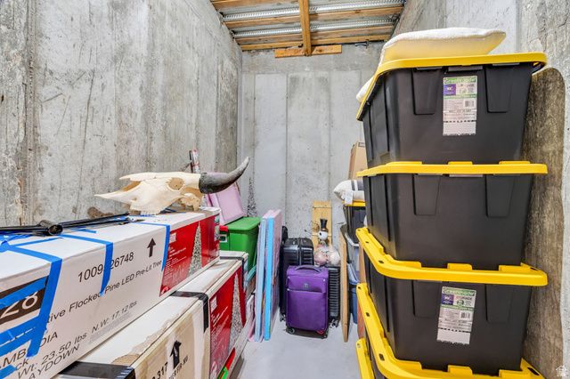 14233 S SUMMIT CREST LN, Herriman, UT 84096