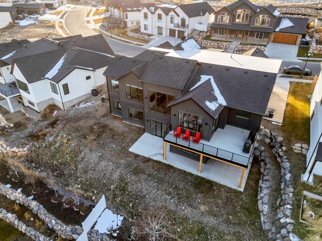 14233 S SUMMIT CREST LN, Herriman, UT 84096