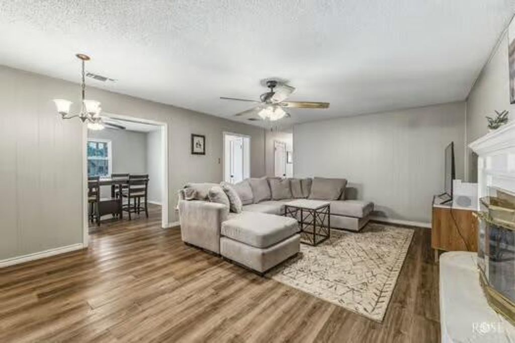 Image 11 of property listing at 257 Glenna Drive, San Angelo, TX 76901