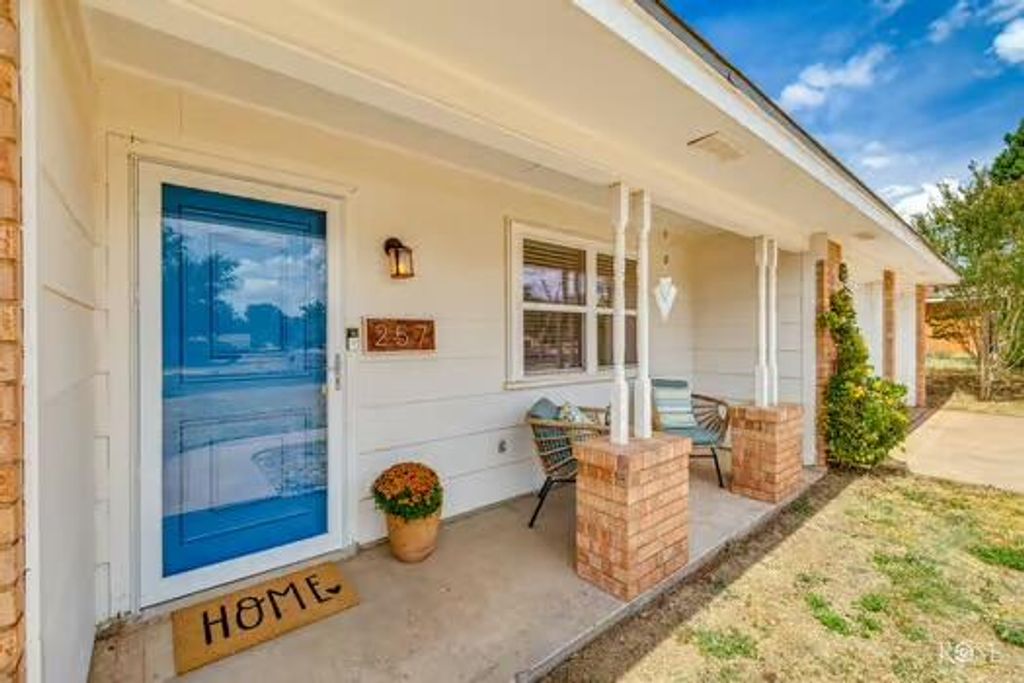 Image 7 of property listing at 257 Glenna Drive, San Angelo, TX 76901
